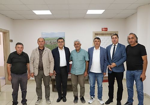 Ardahan Belediye Başkanı Faruk Demir Hanak Belediye Başkanı Erdal Kurukaya'yı ziyaret etti