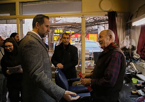 Ardahan CHP Milletvekili Özgür Erdem İncesu, Ankara'da esnaf ve vatandaşlarla buluştu