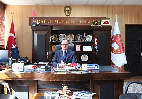 Ardahan Cumhuriyet Başsavcısı Uygur Kaan Arısoy Avukatlar Günü mesaj yayınladı.