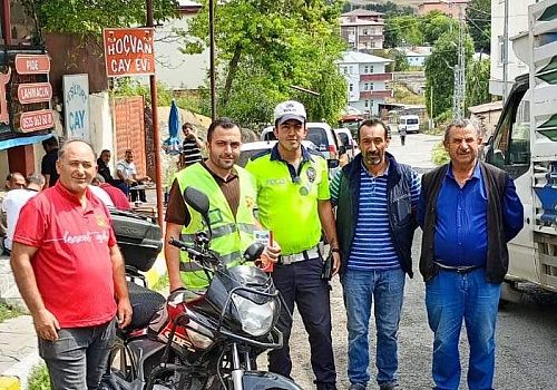 Ardahan’da 2 Teker 1 Hayat Projesi ile Motosiklet Sürücüleri Bilinçlendiriliyor