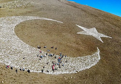 Ardahan da 24 Ağustos 2025 Pazar günü Yıldızlı Dağ’da doğa yürüyüşü düzenlenecek 