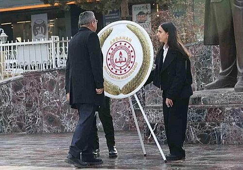 Ardahan'da  24 Kasım Öğretmenler Günü dolayısıyla kutlama töreni gerçekleştirildi