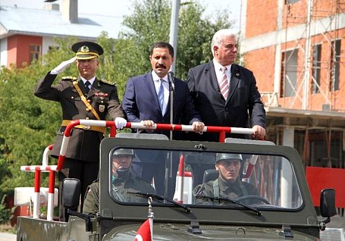 Ardahan'da 30 Ağustos Zafer Bayramı törenle kutlandı