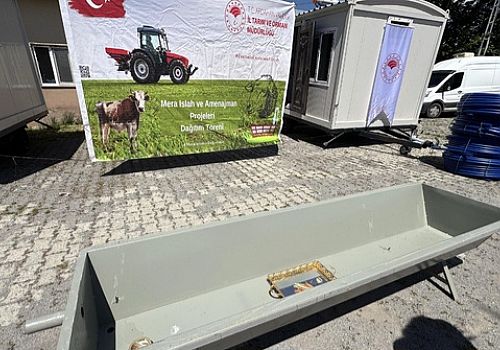 Ardahan da 8 köye birer çobanevi, 30 sıvat ve 3 bin 960 metre borudan oluşan malzeme desteği verildi.