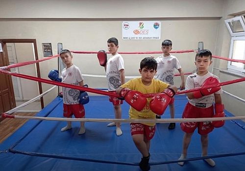 Ardahan da Açılan Yaz Okullarında Hem eğleniyorlar hem de öğreniyorlar