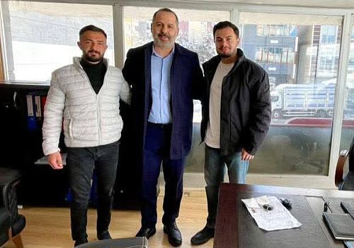 Ardahan’da AK Parti Sahada: İl Başkanı Aydın Esnafı Ziyaret Etti