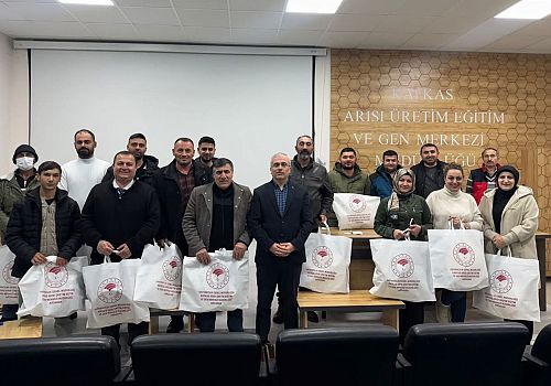 Ardahan’da Arıcılık Kursu Başarıyla Tamamlandı