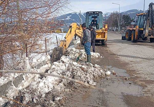 Ardahan’da belediye ekipleri, su ve sel baskınlarına karşı önlemlerini aldı