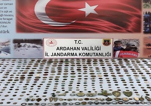 Ardahan'da Bizans ve Orta Çağ dönemine ait 781 tarihi eser ele geçirildi