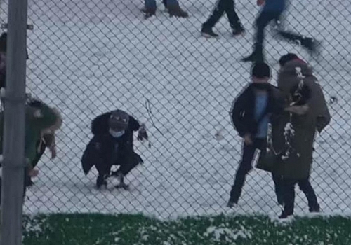 Ardahan'da çocukların kar sevinci