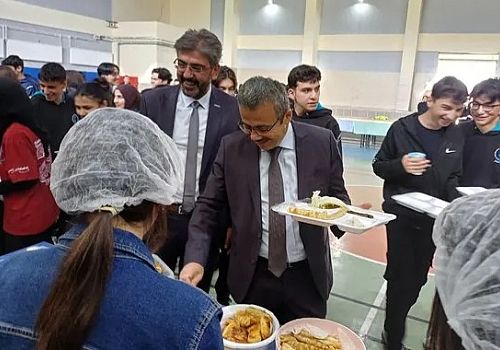 Ardahan da DMD hastası Çınar Şit için yardım kermesi düzenlendi
