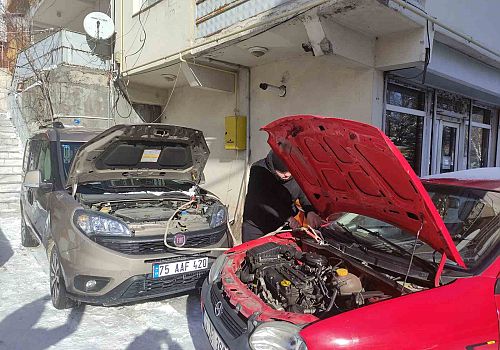 Ardahan’da Dondurucu Soğuklar Hayatı Felç Etti: Araçlar Çalışmadı