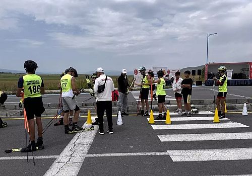 Ardahan'da düzenlenen Anadolu Yıldızlar Ligi (ANALİG) Tekerlekli Kayak Türkiye Şampiyonası tamamlandı.