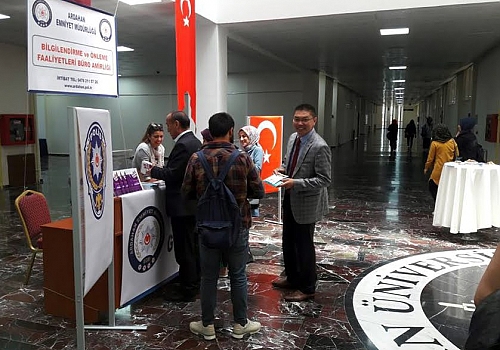 Ardahan'da El Ele Güvenli Geleceğe projesi öğrencilere anlatıldı