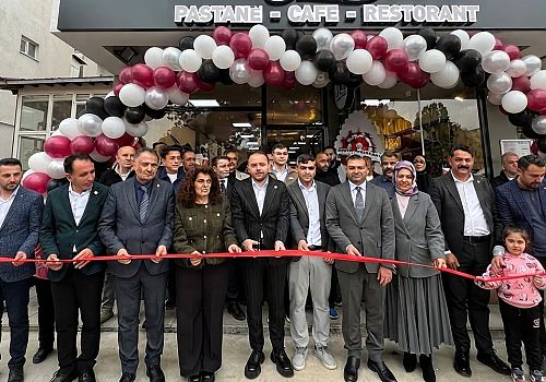 Ardahan’da Erbay Özer’in Yeni İş Yeri Açıldı