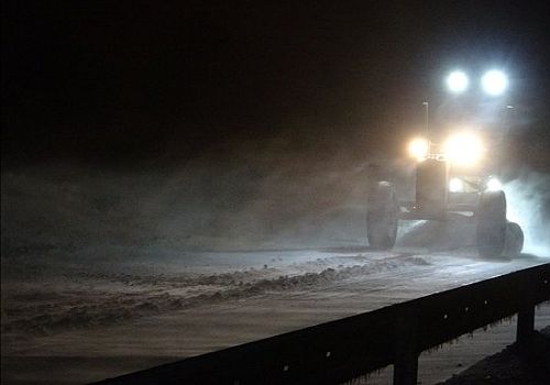 Ardahan'da etkili olan kar yağışı hayatı olumsuz etkiliyor 