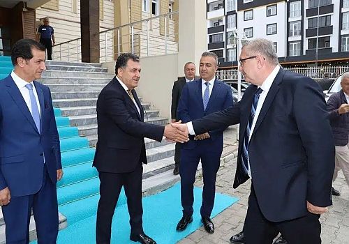 Ardahan’da Gürcistan Heyeti ile Ortak Projeler Üzerine Görüşmeler Gerçekleştirildi