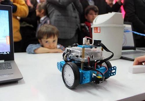 Ardahan'da ileri robotik kodlama eğitiminin proje şenliği yapıldı