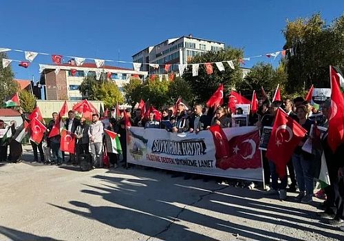 Ardahan da İsrail'e lanet okundu, Filistin'e destek verildi