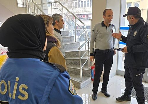 Ardahan’da KAAN projesi kapsamında bankalarda görev yapan Özel Güvenlik Görevlileri bilgilendirildi.