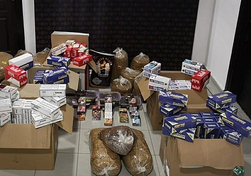  Ardahan'da kaçak tütün operasyonunda 2 kişi yakalandı