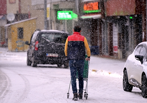 Ardahan'da kar yağışı etkili oldu