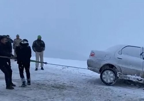 Ardahan’da Kar Yağışı Etkili Oluyor: Sürücülere Uyarı