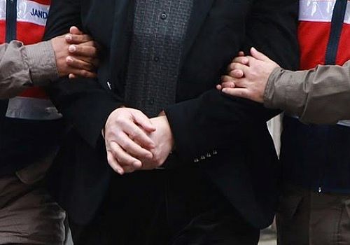 Ardahan'da kesinleşmiş 15 yıl hapis cezası olan firari hükümlü İstanbul'da yakalandı