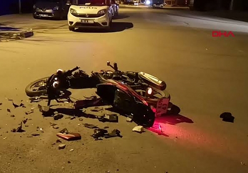 Ardahan'da motosikletlerin karıştığı kazada 2 kişi öldü