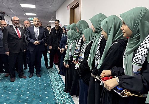 Ardahan’da Nafiye Yıldız Hafızlık Yatılı Kız Kur'an Kursu Hizmete Açıldı