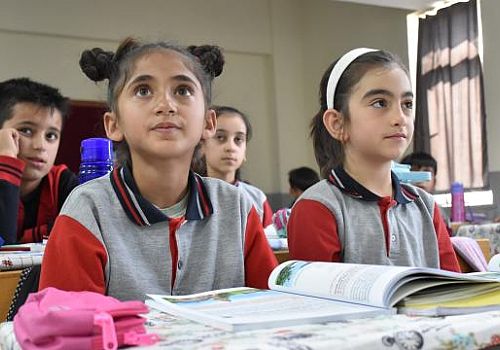 Ardahan’da Öğrenciler Ara Tatilden Döndü: Okullarda Yeniden Zil Çalıyor