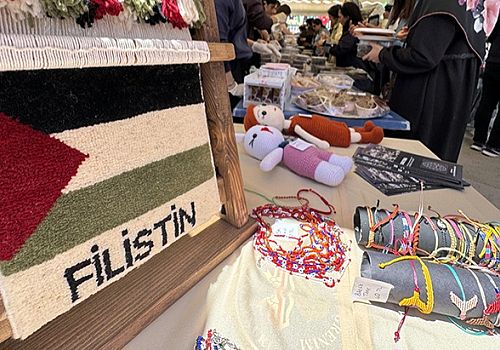 Ardahan’da Öğrencilerden Gazze’ye Destek Kermesi