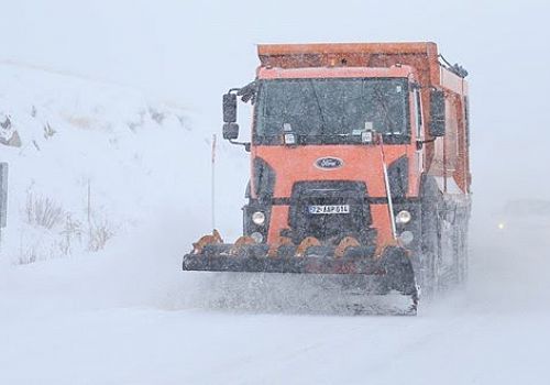 Ardahan'da olumsuz hava koşulları nedeniyle 94 köy yolu ulaşıma kapandı