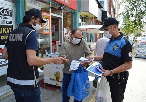 Ardahan'da polis sahte paraya karşı bilgilendirme çalışması yaptı