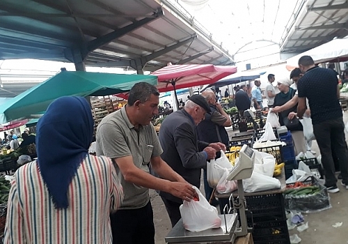 Ardahan da semt pazarlarında, kurban bayramı yoğunluğu 