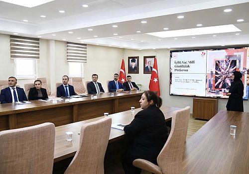 Ardahan'da Sosyal Yardımlaşma ve Dayanışma Vakıflarının Performansı Masaya Yatırıldı