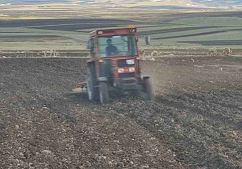 Ardahan’da Tarım Sezonu Açıldı: Toprak Tohumla Buluşuyor