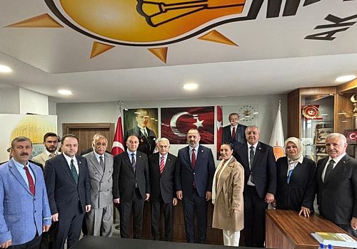 Ardahan’da Türkiye Yüzyılı Çıkartması: Binali Yıldırım Teşkilatla Buluştu