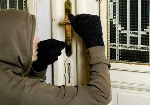 Ardahan'da üç evde hırsızlık yaptığı iddia edilen zanlı tutuklandı