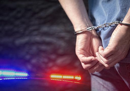 Ardahan'da Uyuşturucu Operasyonu: 2 Şüpheli Gözaltına Alındı