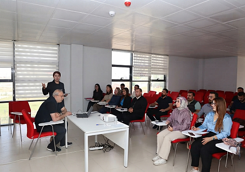 Ardahan’da Yurt Yönetim Personeline Yönelik Gelişim Eğitimi Başarıyla Tamamlandı