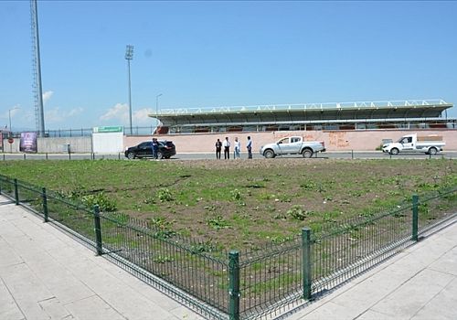Ardahan daki Stadyumun Önü Park Yapılıp Atatürk Büstü Konulacak 