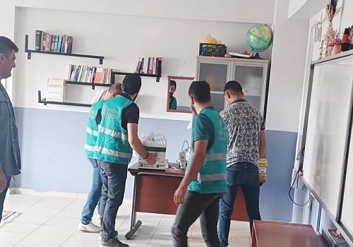 Ardahan Denetimli Serbestlik Yükümlülerinden Okullara Temizlik, Bakım ve Kırtasiye Desteği