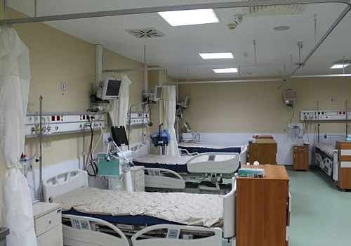 Ardahan Devlet Hastanesi'nde ameliyathane ve yoğun bakım üniteleri tadilatın ardından yeniden hizmet vermeye başladı