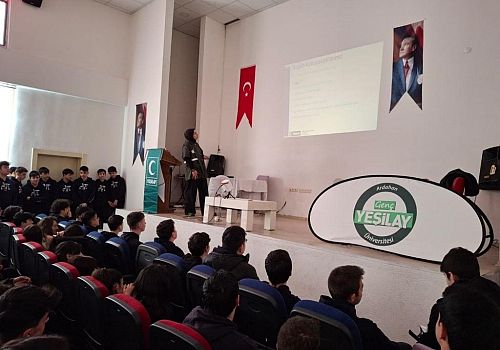 Ardahan Fen Lisesi öğrencilerine yönelik ‘Bağımlılıkla mücadele ve farkındalık’ eğitimleri verildi.