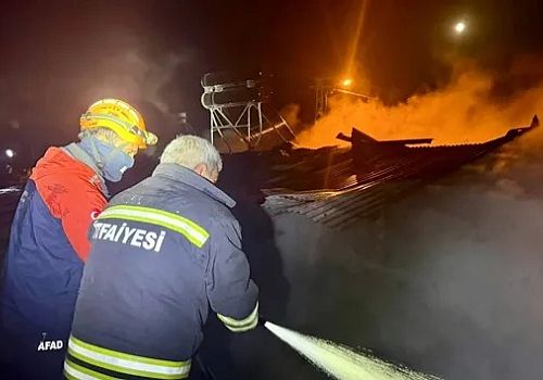 Ardahan-Göle’de Yangın Müdahalesi: Samandöken Köyünde Ev Yangını