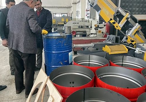 Ardahan Haberi: Ardahan da Depremzedeler kullanması için varillerden soba hazırlanıyor 