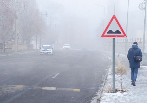Ardahan Haberi: Ardahan da sis, trafikte aksamalara neden oldu.