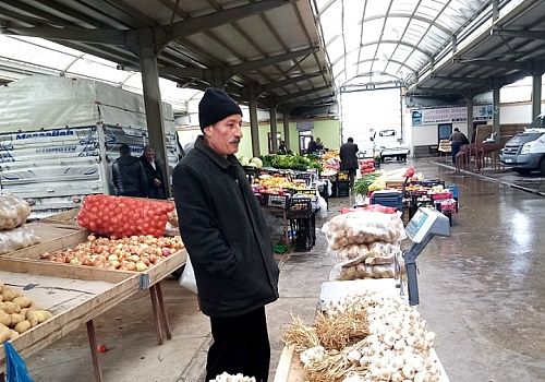 Ardahan Haberi: Ardahan da Soğuk Hava Pazar Esnafını Olumsuz Etkiledi 