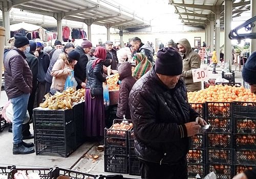 Ardahan Haberi: Ardahan’da yılbaşı alışverişi Pazar esnafını sevindirdi
